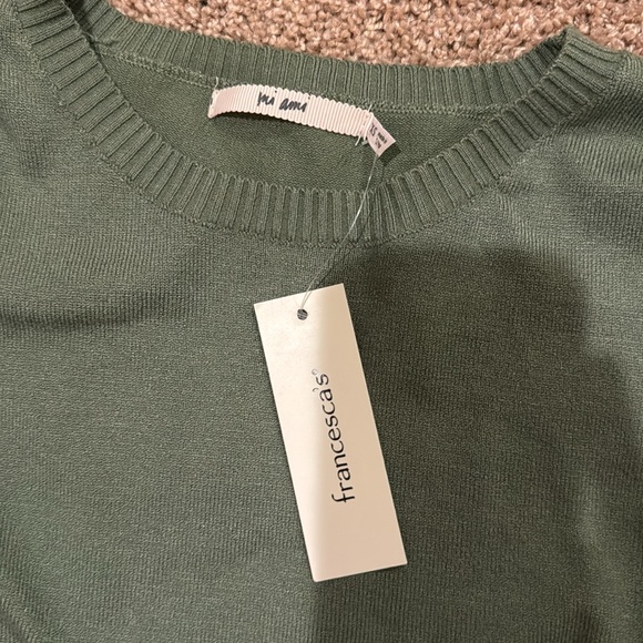 Francesca’s Green Long Sleeve Sweater With Bow In Back - Picture 4 of 4